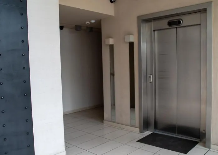 Reagana Niedaleko Morza